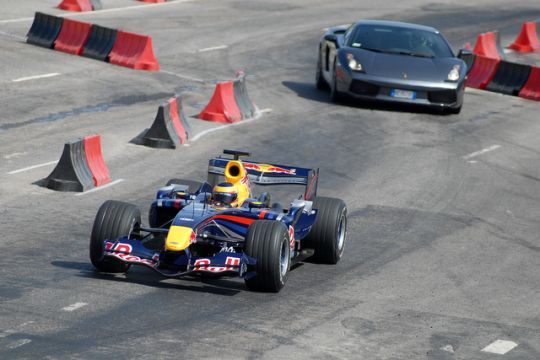 http://content1-foto.inbox.lv/albums37862821/nico/red_bull/031-sized.jpg
